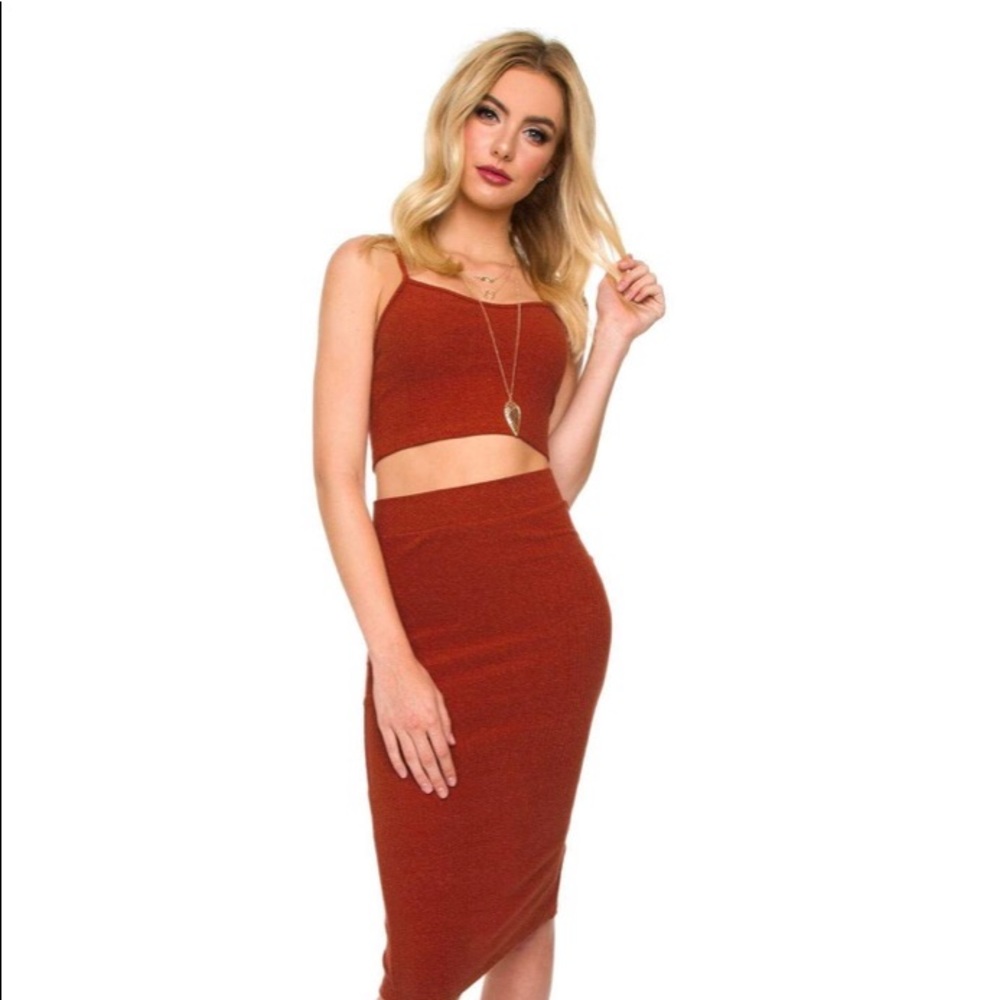 Skirt and top set